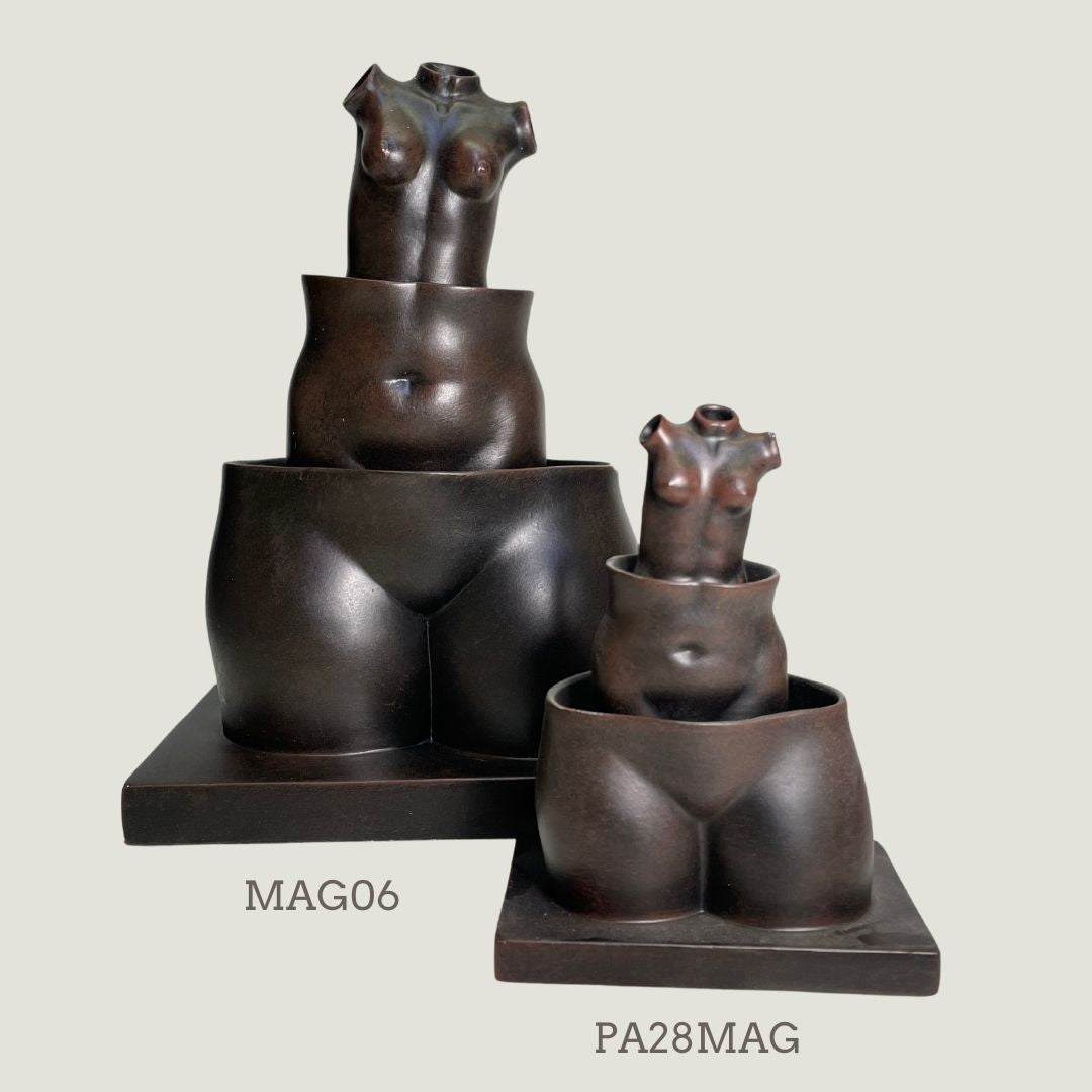 René Magritte's "Megalomania" (La Folie des Grandeurs) Miniature Figurine – Parastone Mouseion 3D Collection