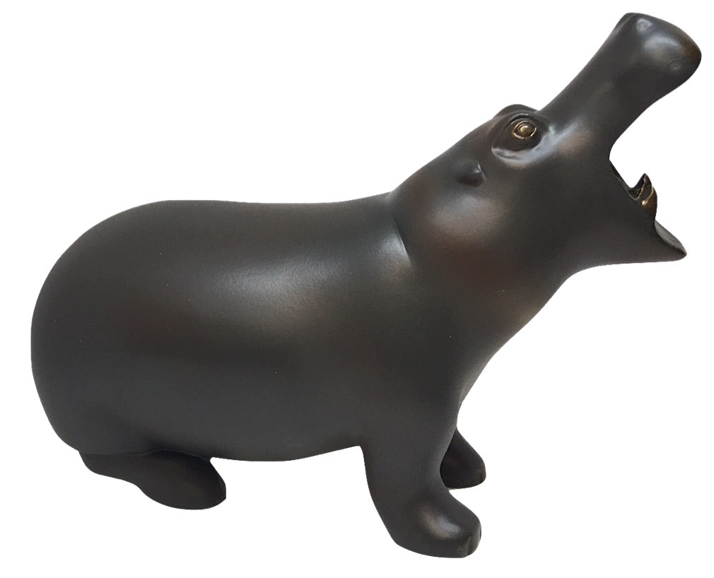 Hippopotamus by Francois Pompon